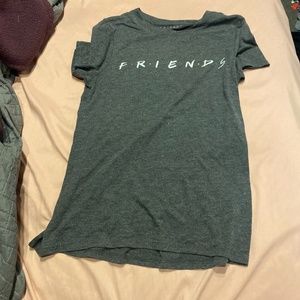 “Friends” tshirt!